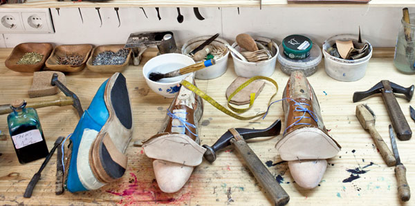 Бизнес идея: мастерская по ремонту обуви